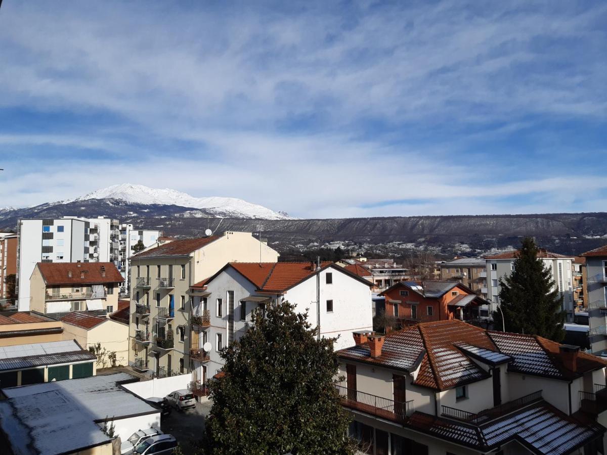 Sei Da Noi Hotel Ивреа Екстериор снимка
